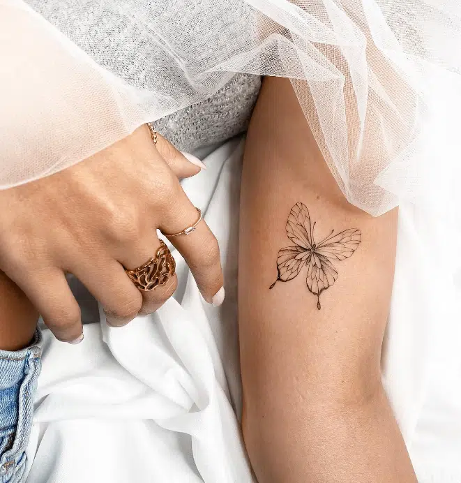 15 Beautiful Arm Tattoos for Women 5