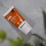 The Derma Co hyaluronic acid sunscreen: Is it good for oily skin?