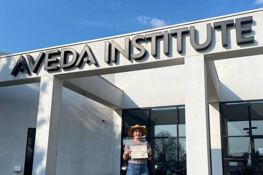 11 Best Cosmetology Schools In The US